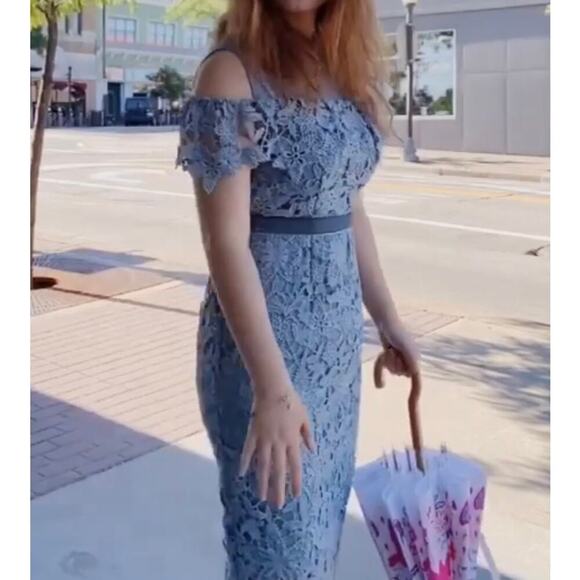 Women's Blue Lace Peplum Mini Dress Size M Party Cocktail - Picture 2 of 5